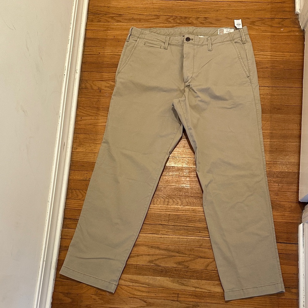 NWT Men's Gap Straight Chino Tan Pants size 38/32